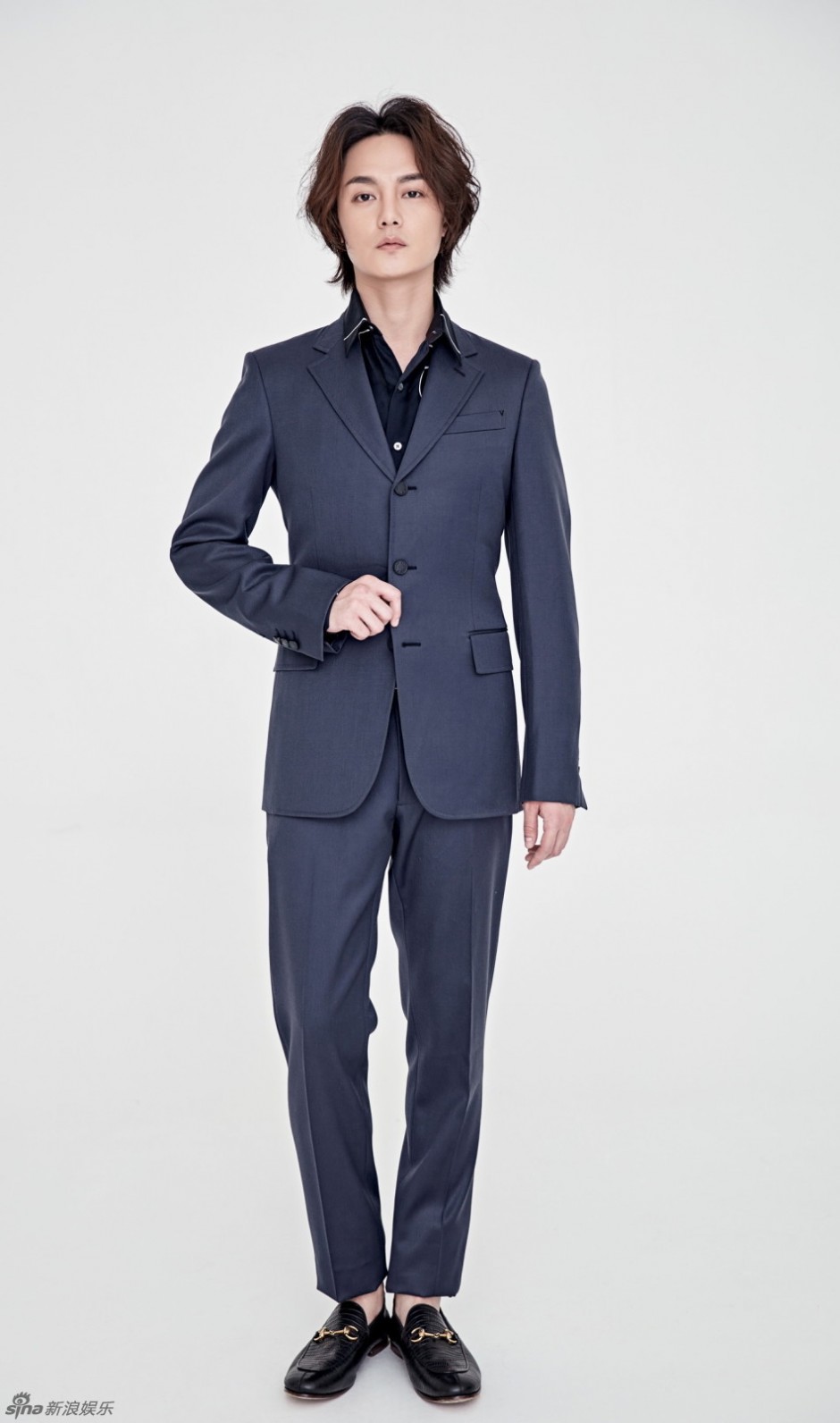 尹正西装时尚大片曝光 变身日系型男帅气爆表