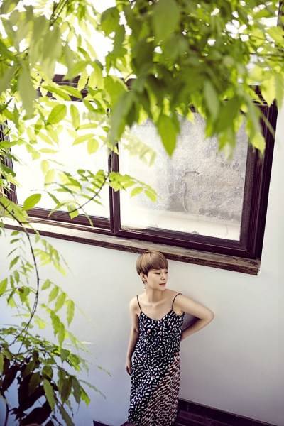 内地演员海清写真照 简约空灵文艺十足