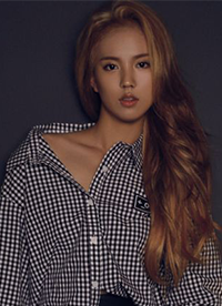 韩国歌手Unpretty Janey写真 金色长发凸显气质