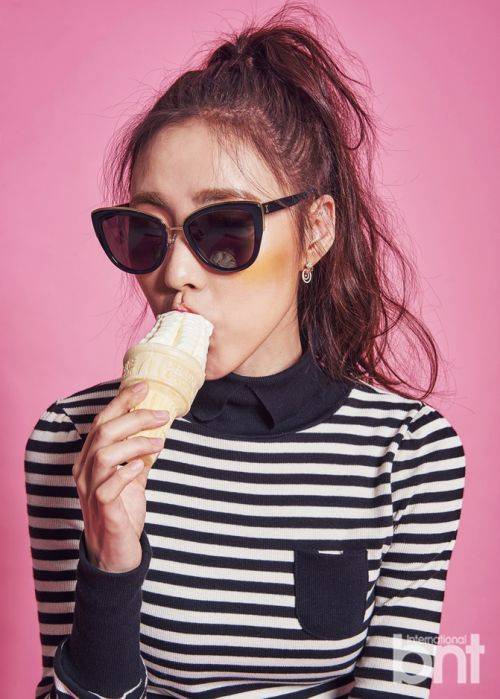 简美妍最新时尚写真 优雅大气魅力迷人