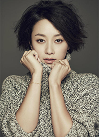 马伊琍最新写真大图 露招牌甜笑温柔大气