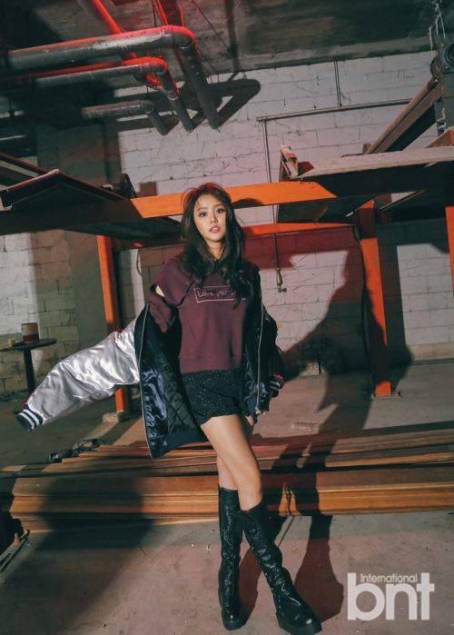 Secret成员宋枝恩写真 大眼闪闪展双重魅力