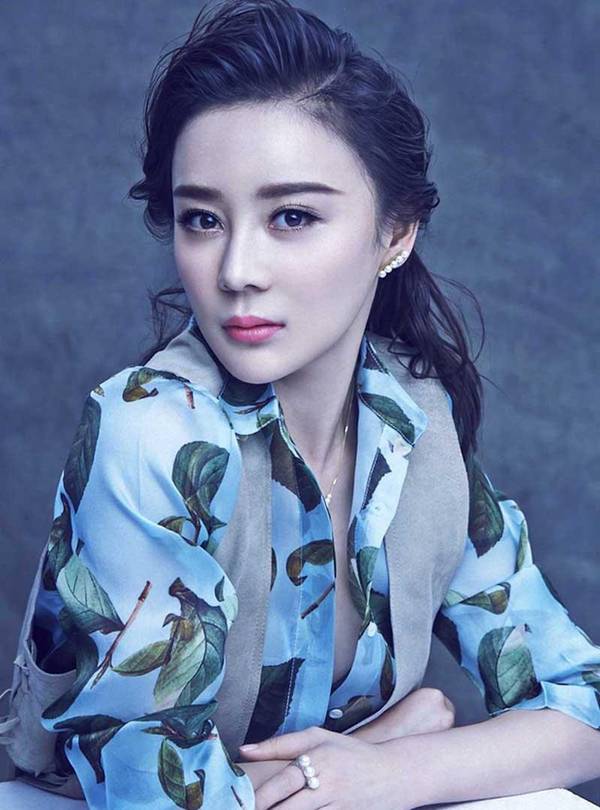 袁姗姗最新写真图片 红唇性感妖娆复古