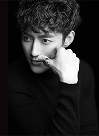 男演员张鑫黑白写真大片 眼神深邃极具绅士诱惑