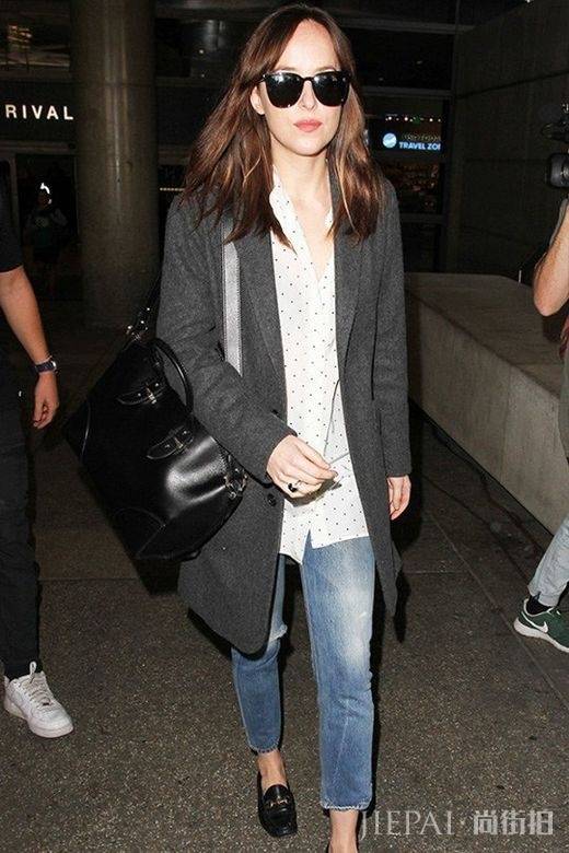 旅行怎么可以不美美哒 学学这些明星的机场街拍