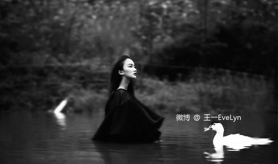 真不敢相信 王一EveLyn居然是能玩转高冷和慈善的妹纸