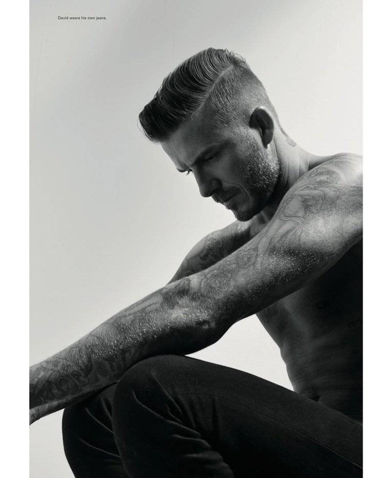 贝克汉姆黑白写真集 性感半裸演绎完美型男
