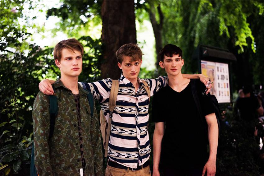 欧美型男街拍 演绎2016最潮时尚搭配