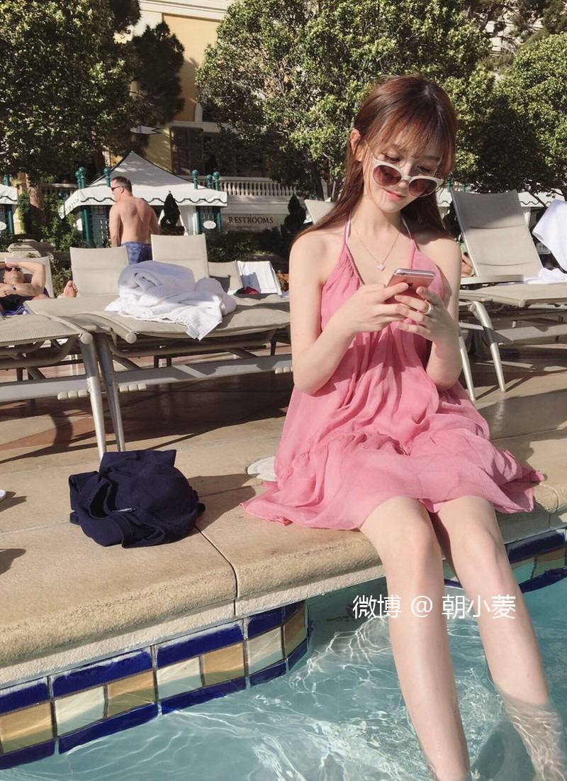 宅男们小心你们的鼻血 朝小菱根本就是个人造娃娃好嘛