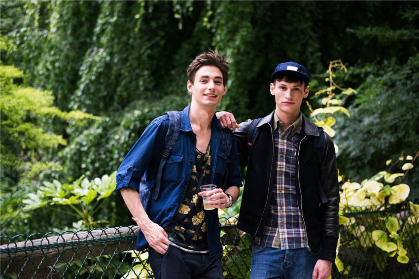 欧美型男街拍 演绎2016最潮时尚搭配