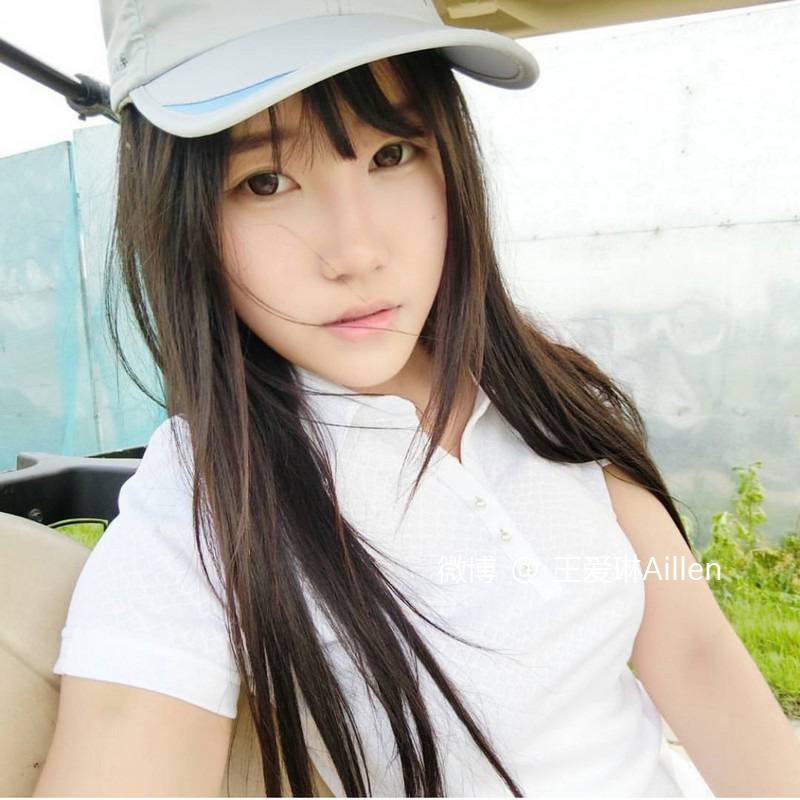 可软萌可清纯可性感 王爱琳Aillen真的是中学生吗