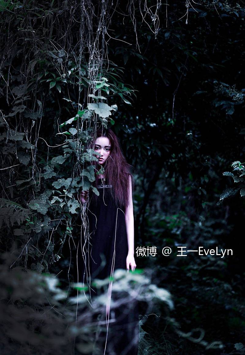 真不敢相信 王一EveLyn居然是能玩转高冷和慈善的妹纸