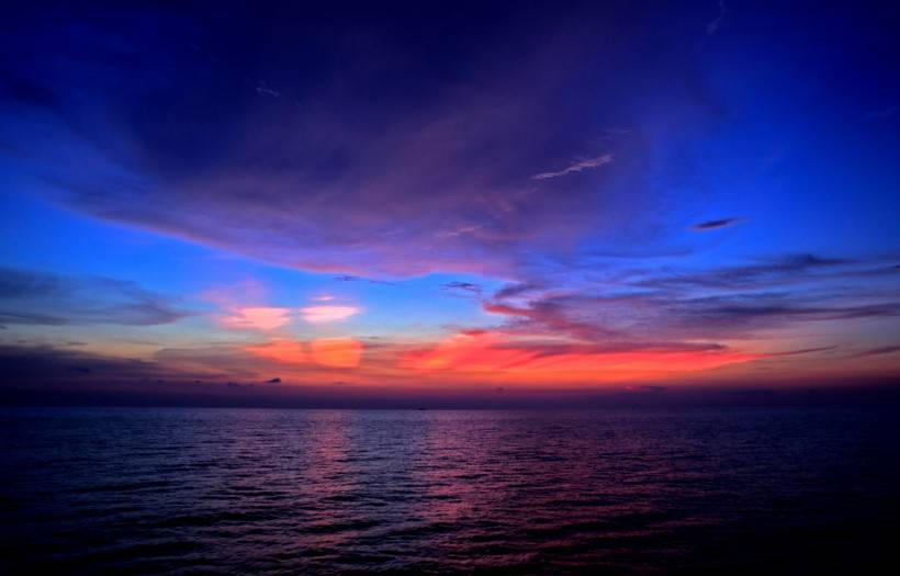 海边云彩晚霞风景图片欣赏