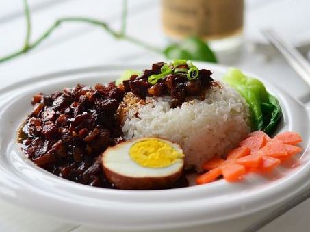 台式卤肉饭