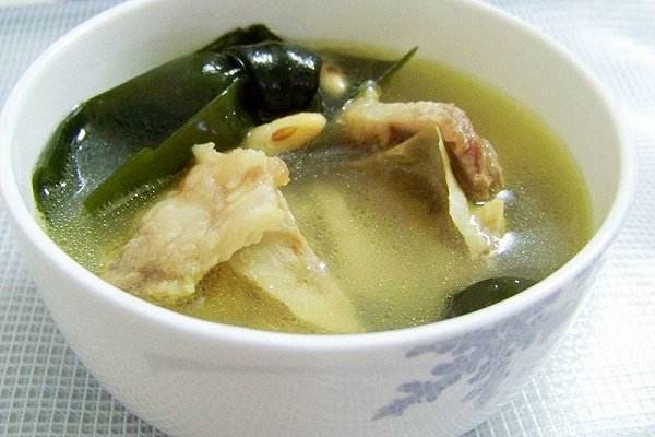 冬瓜海带排骨汤的做法 炎炎夏日最适合不过的汤