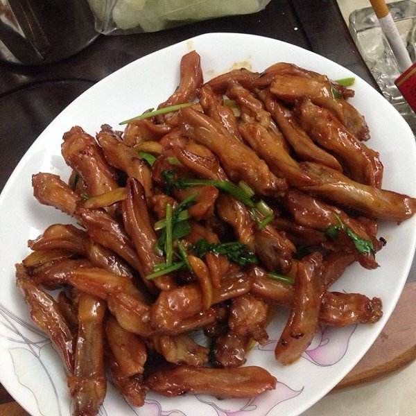 尝试鸭子舌尖上的味道鸭舌的做法你了解吗