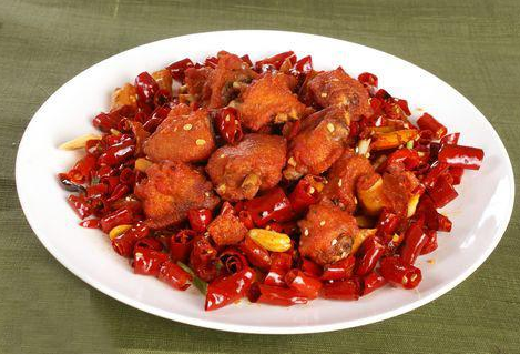 你一看就会的辣子鸡块简单做法  