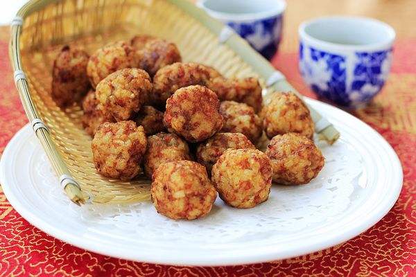 肉丸子的做法 美味又简单的肉丸一学就会。