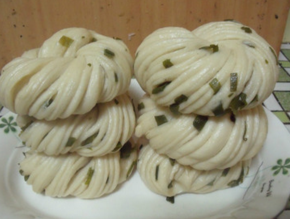 香葱馒头花卷的做法  一款经典易做的主食