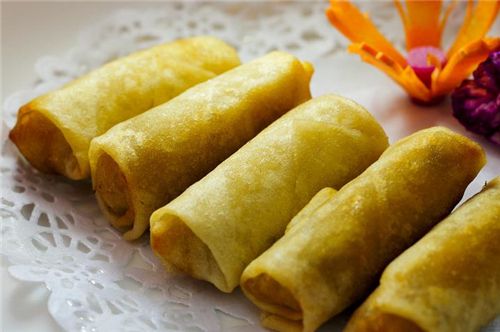 春卷的做法 金黄酥脆的诱人春卷