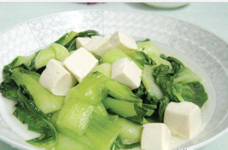 青菜豆腐的做法  普通的家常菜具有防癌抗癌的作用