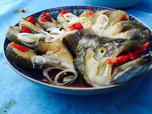 海鲈鱼的做法 鲈鱼这样吃能健脾益气和益体安康