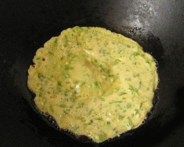 详细的鸡蛋饼的做法，好吃又好看