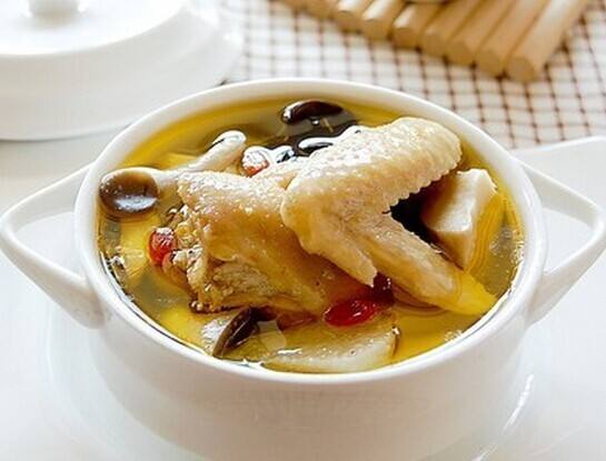 美味又营养的山药炖鸡做法 吃货们都来学习吧