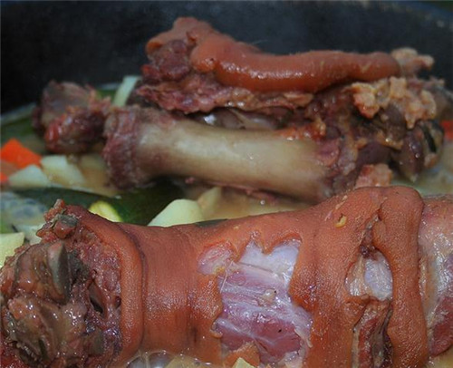 猪脚的功效与作用 美容养颜抗衰老