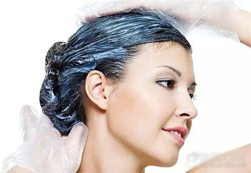 关于染发剂弄手上怎么洗的6个方法