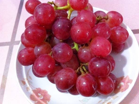 世界四大水果之首 提子的营养价值你知道吗