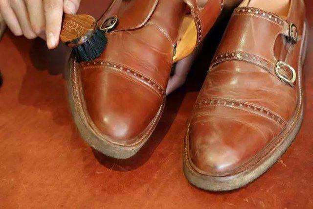 几种皮靴保养的方法让你的皮鞋焕然一新