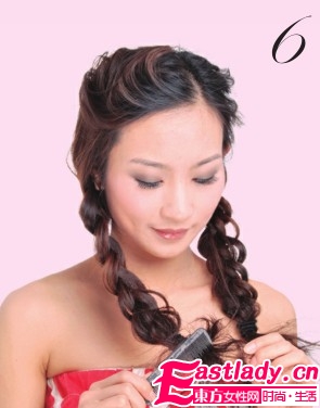 时尚麻花辫的编法 让麻花辫融合时尚气息