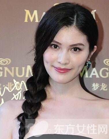 女神同款麻花辫发型 即使台风来了也不怕