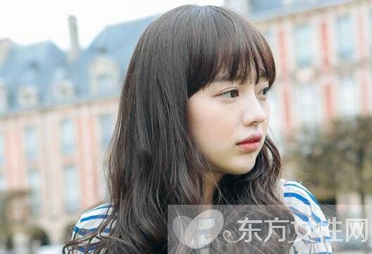 卷发夹怎么用 看日本妹子简单发夹玩弄百变造型