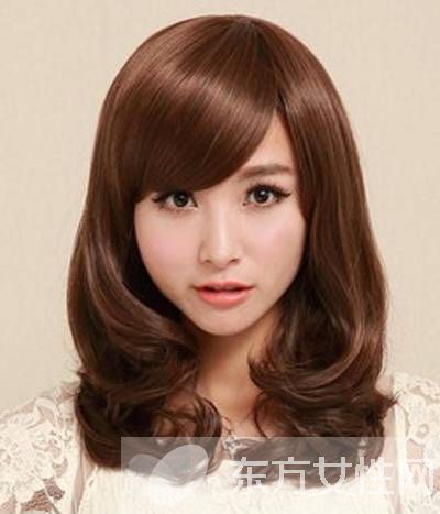 方脸适合什么发型 这5款轻松让方脸变白小脸