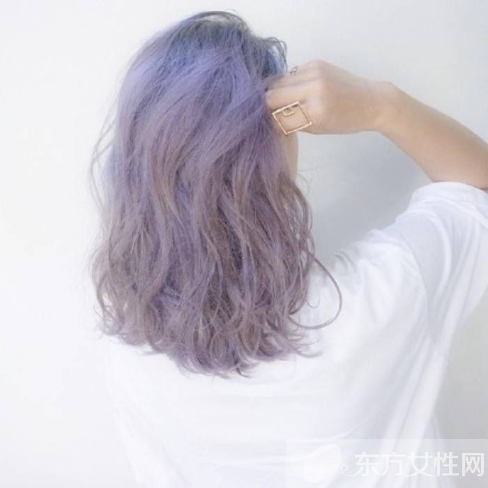 染发后如何洗头不掉色 这么做让发色更持久