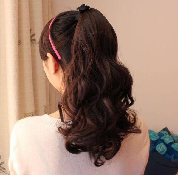 早春精美编发 彰显清新迷人气质