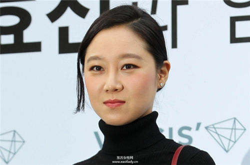 孔孝真示范自然迷人的中长发6造型