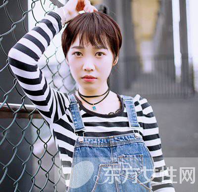 今年流行什么发型 校园风沙宣学生发型超显嫩