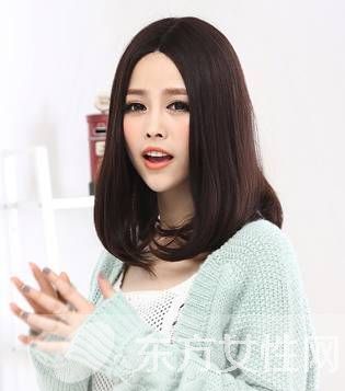 方脸适合什么发型 这5款轻松让方脸变白小脸