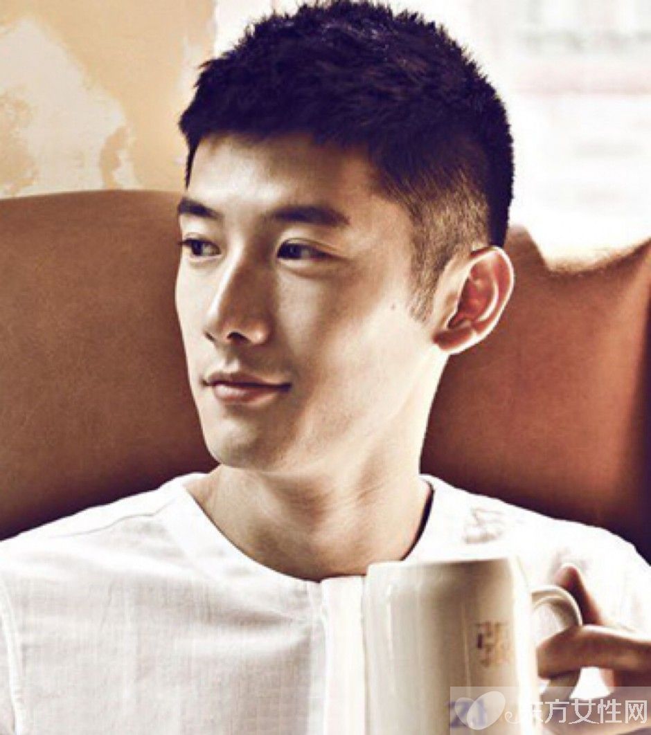 5款韩式男士发型 让你男士气概十足