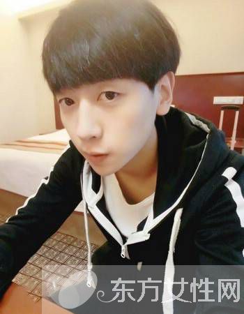 7款适合高中生男生发型推荐 时尚阳光显气质感