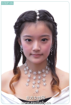 时尚双缕卷甜美纯真