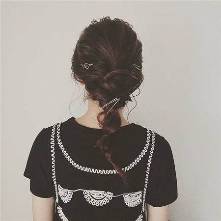 简单两步骤让辫发更可爱