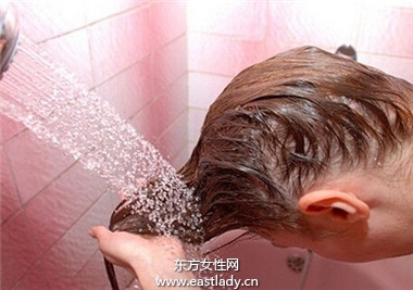 常见的６种错误洗头方式 你中招了吗