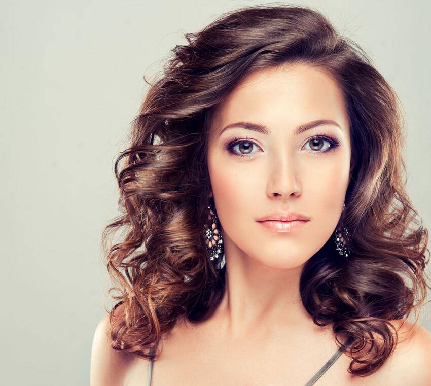 卷发如何打理更卷更好看 简单8个步骤