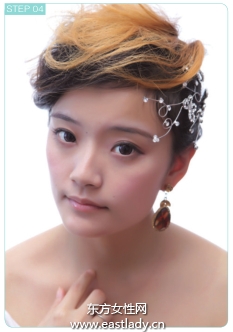 新娘盘发发型做个与众不同美娘子