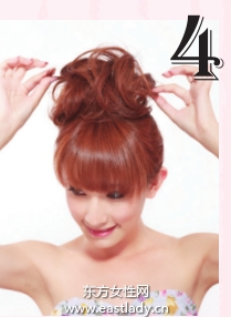 自然卷韩式丸子头突出青春洋溢气质