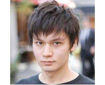 男生蓬松定位烫发型 春夏美发排行